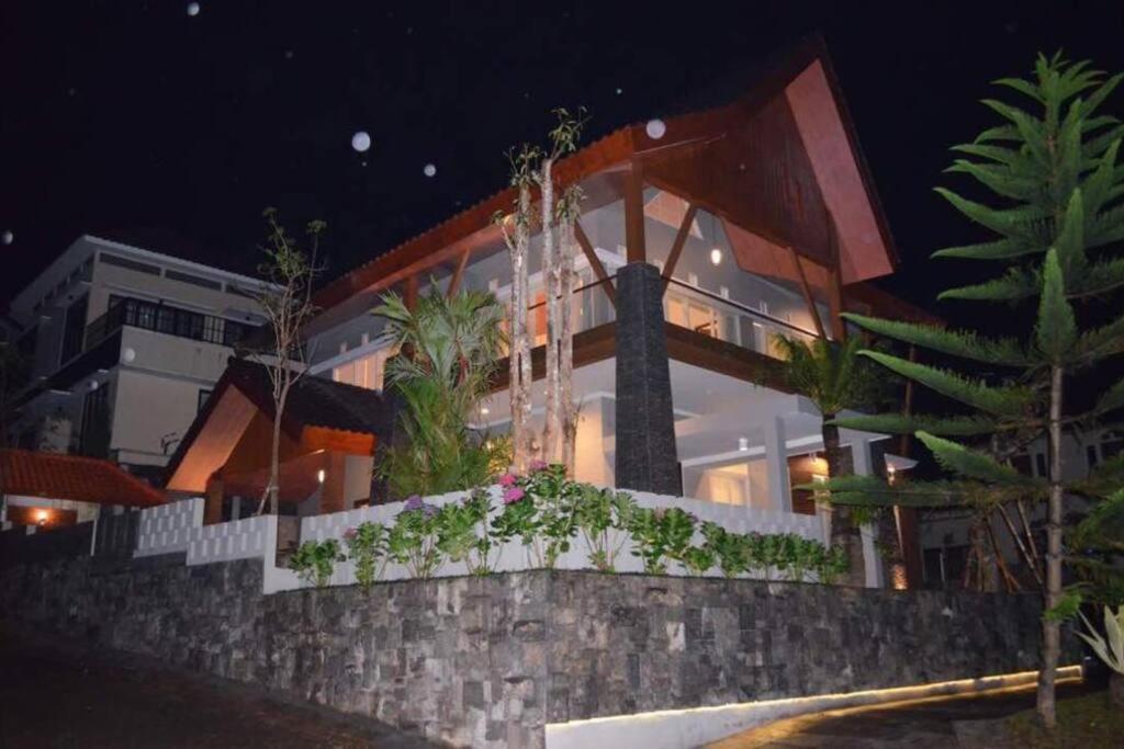 Villa Agro Kusuma Pinus R7 Batu  Eksteriør bilde